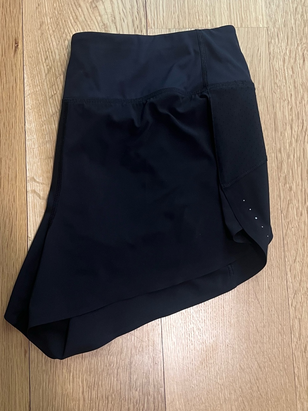 Women's Athleta Black Run With It 3.5" Shorts